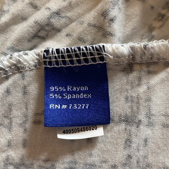 Apt 9 XL sleeveless top. - Picture 6 of 7